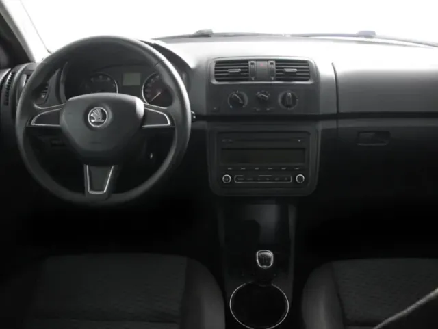 Skoda Fabia, II Рестайлинг — фото 13