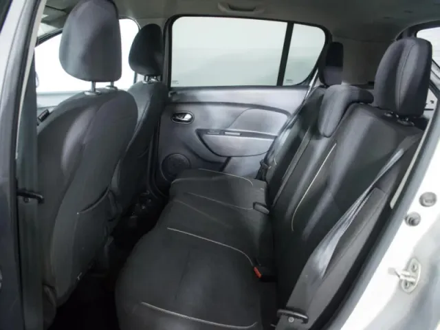 Renault Sandero, II Рестайлинг — фото 10