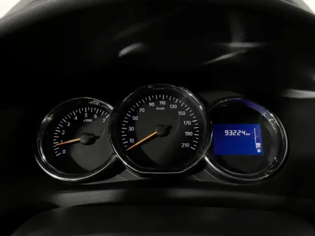 Renault Logan, II Рестайлинг — фото 10