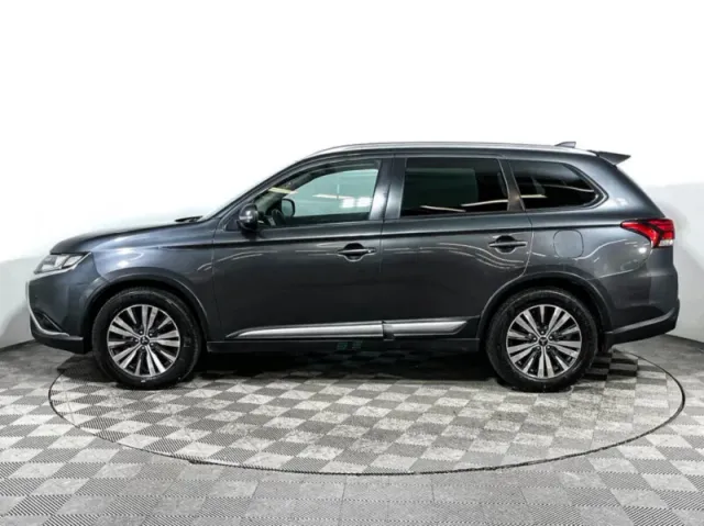 Mitsubishi Outlander, III Рестайлинг 3 — фото 8