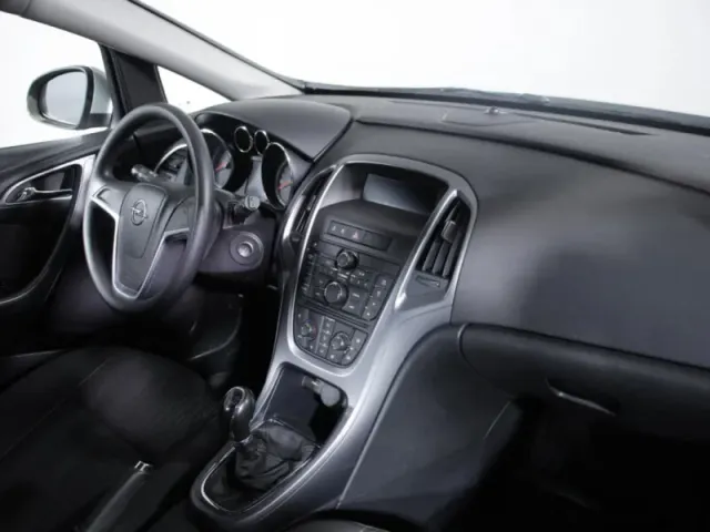 Opel Astra, J Рестайлинг — фото 10