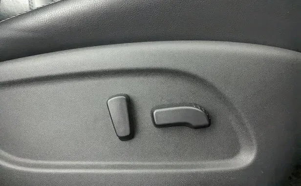Nissan Pathfinder, IV — фото 16