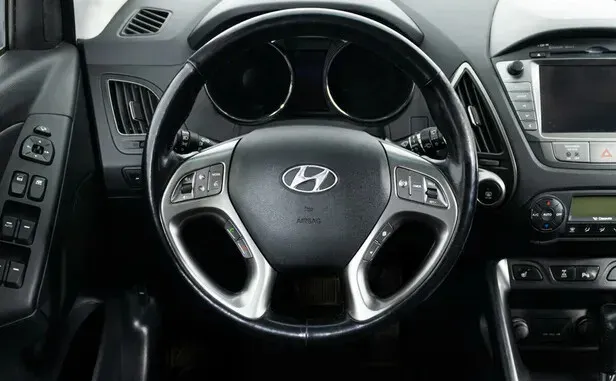 Hyundai ix35, I — фото 14