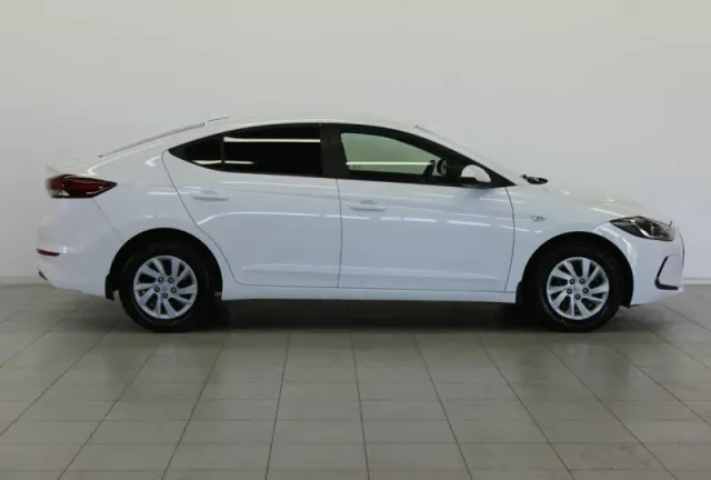 Hyundai Elantra, VI (AD) — фото 4