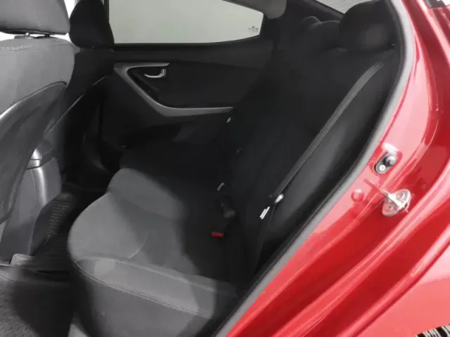 Hyundai Elantra, V (MD) — фото 10