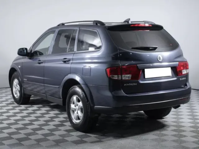 SsangYong Kyron, I Рестайлинг — фото 7