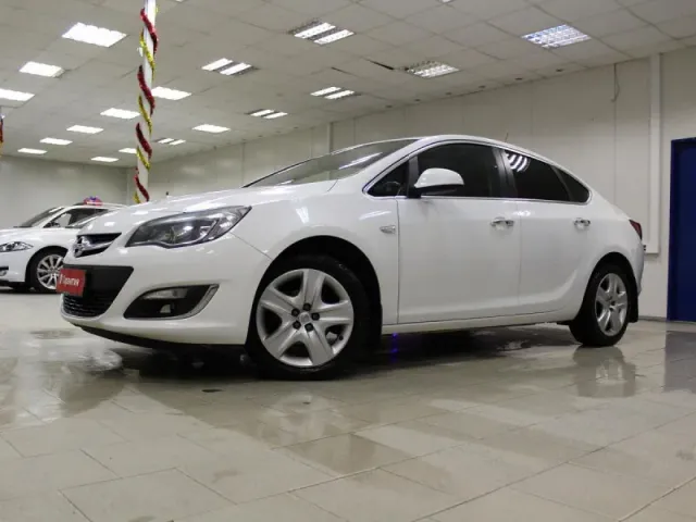 Opel Astra, J Рестайлинг — фото 1