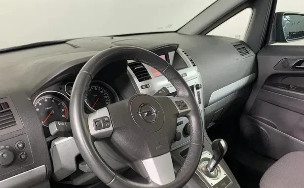 Opel Zafira, B Рестайлинг — фото 7