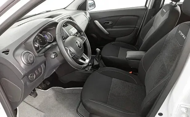Renault Logan, II Рестайлинг — фото 7