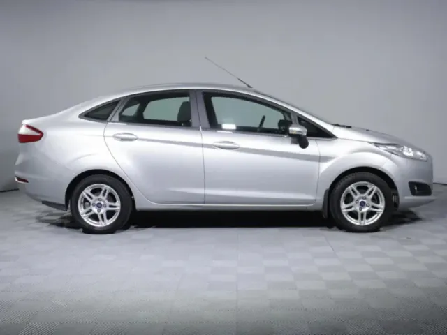 Ford Fiesta, Mk6 Рестайлинг — фото 4