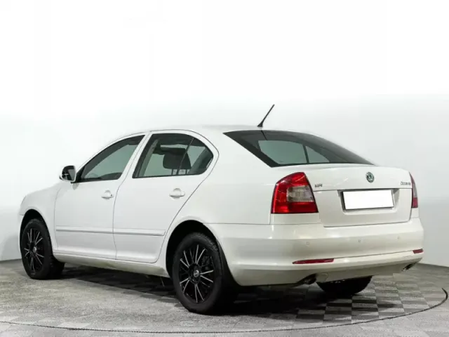 Skoda Octavia, II (A5) Рестайлинг — фото 7