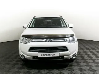 Mitsubishi Outlander, III — фото 1