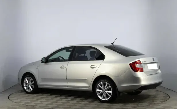 Skoda Rapid, I — фото 4