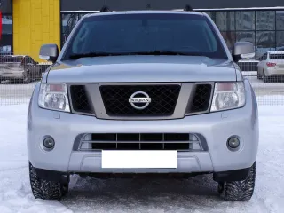 Nissan Pathfinder, III — фото 1