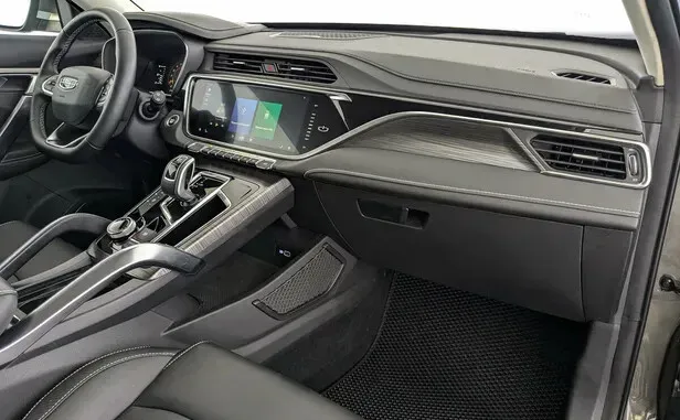 Geely Atlas Pro — фото 6