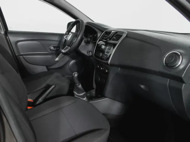 Renault Logan, II Рестайлинг — фото 13