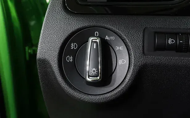 Skoda Rapid, I Рестайлинг — фото 10