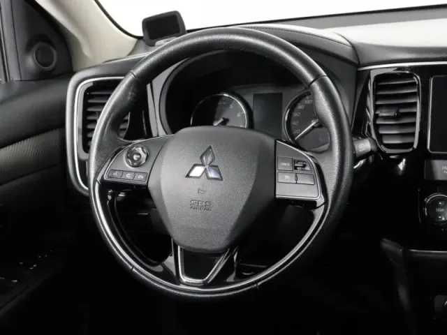 Mitsubishi Outlander, III Рестайлинг 2 — фото 13