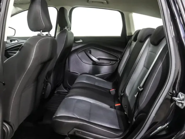 Ford Kuga, II Рестайлинг — фото 12