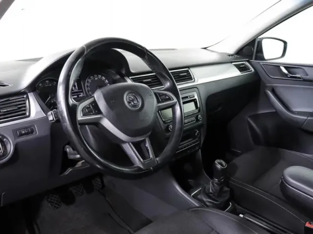 Skoda Rapid, I — фото 18