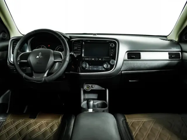 Mitsubishi Outlander, III Рестайлинг 2 — фото 12