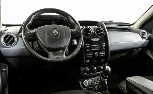 Renault Duster, I Рестайлинг — фото 16