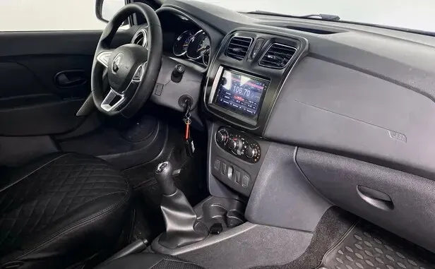 Renault Logan, II Рестайлинг — фото 6