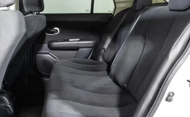 Nissan Tiida, I Рестайлинг — фото 8