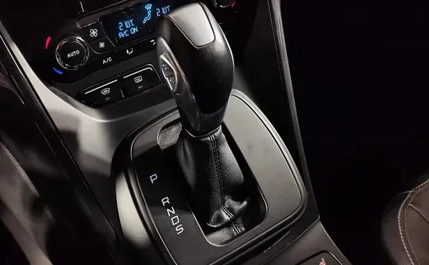 Ford Kuga, II — фото 15