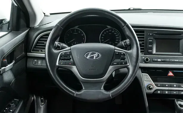 Hyundai Elantra, VI (AD) — фото 12