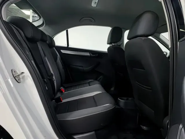 Skoda Rapid, I Рестайлинг — фото 16
