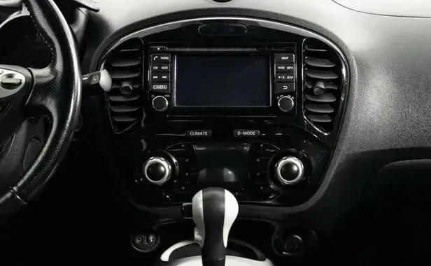 Nissan Juke, I Рестайлинг — фото 8
