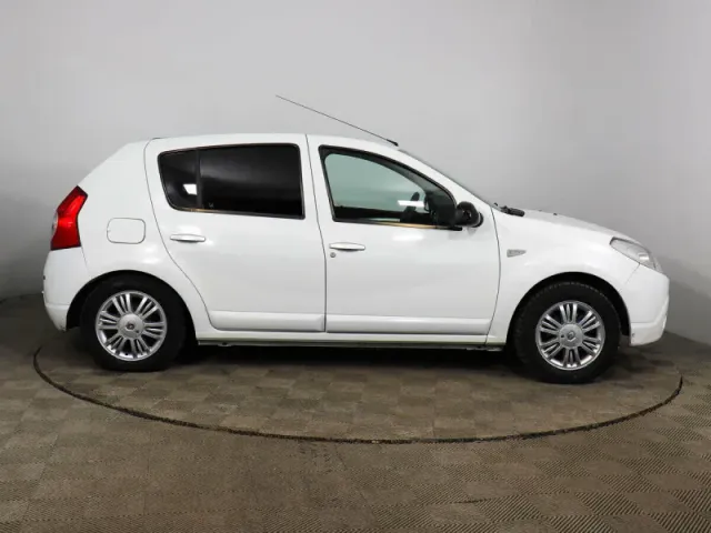 Renault Sandero, I — фото 2