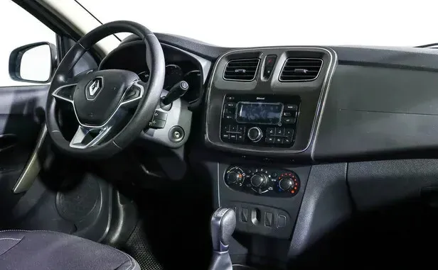 Renault Logan, II Рестайлинг — фото 5