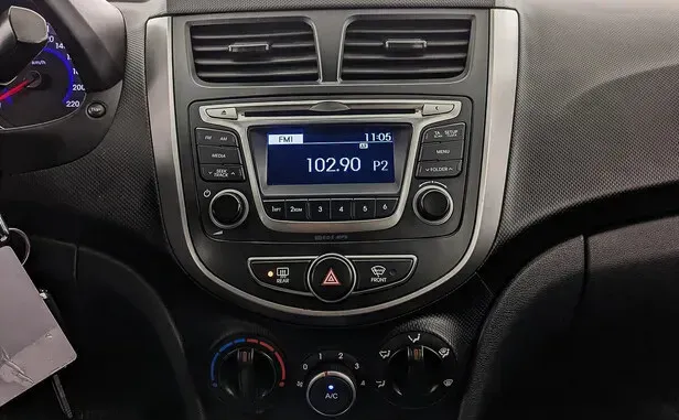 Hyundai Solaris, I Рестайлинг — фото 8