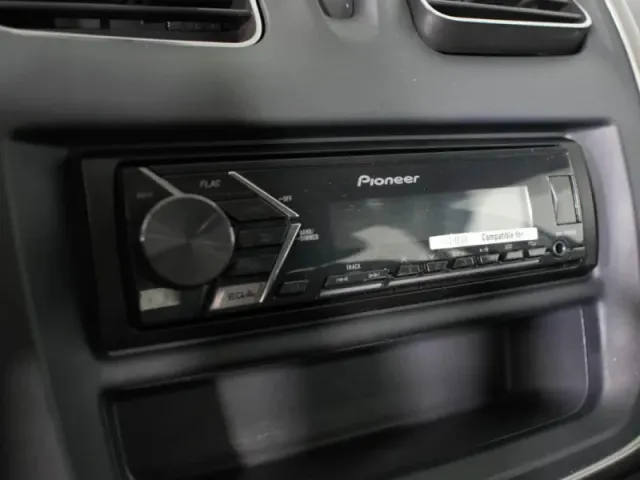 Renault Sandero, II Рестайлинг — фото 21
