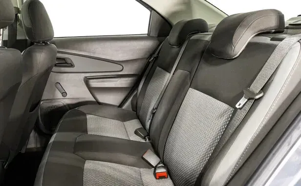 Chevrolet Cobalt, II Рестайлинг — фото 11