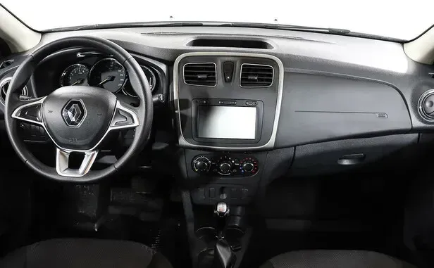 Renault Logan, II Рестайлинг — фото 7