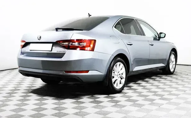 Skoda Superb, III — фото 2