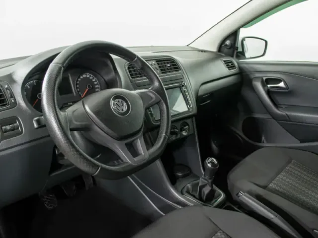 Volkswagen Polo, V Рестайлинг — фото 13