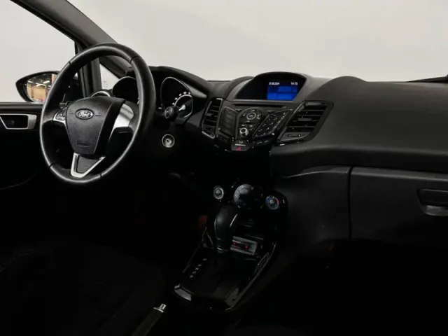 Ford Fiesta, Mk6 Рестайлинг — фото 7