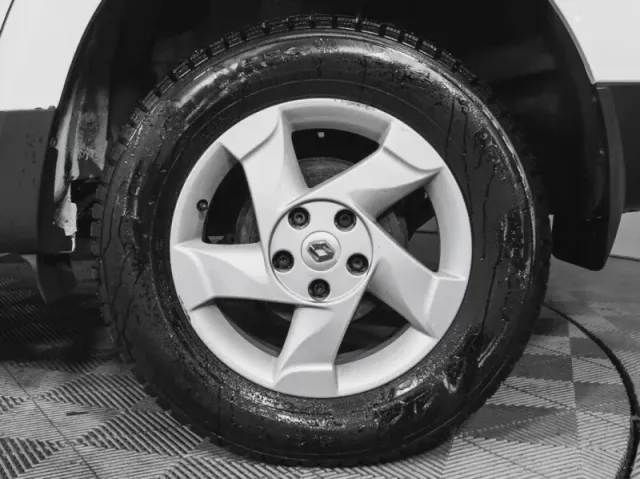 Renault Duster, I Рестайлинг — фото 9