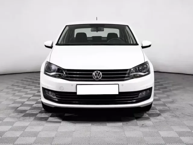 Volkswagen Polo, V Рестайлинг — фото 2