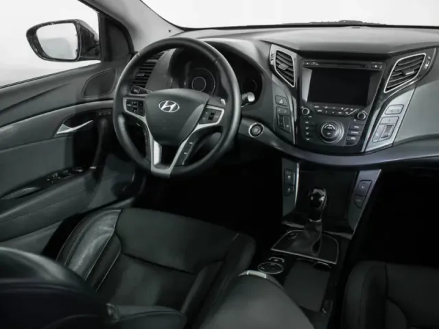 Hyundai i40, I — фото 22