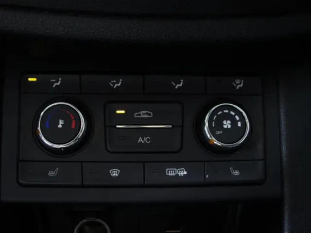 FAW Besturn X40, I — фото 16