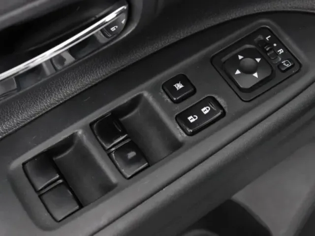 Mitsubishi Outlander, III — фото 17