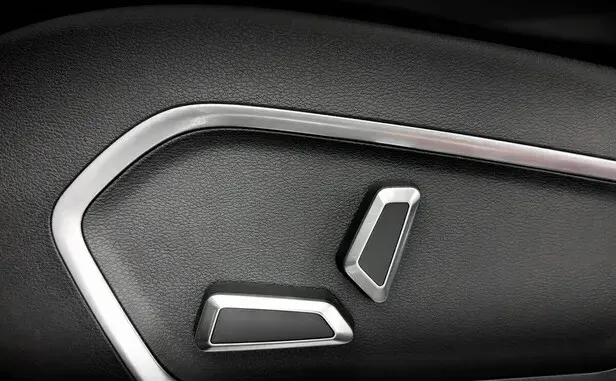 Geely Atlas Pro — фото 12
