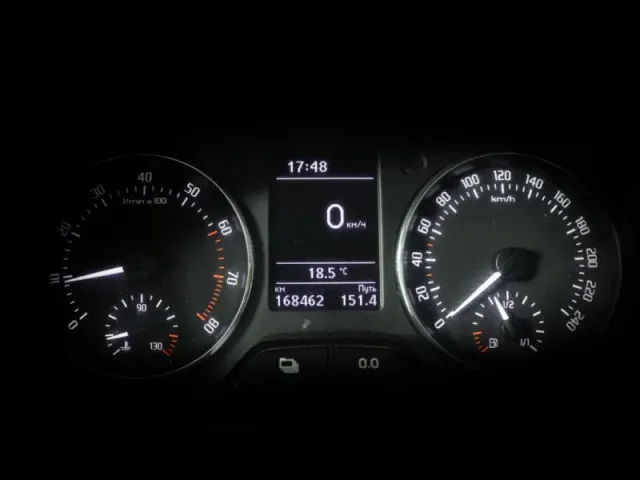 Skoda Fabia, II Рестайлинг — фото 8