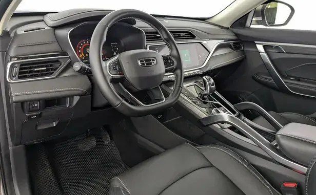 Geely Atlas Pro — фото 5