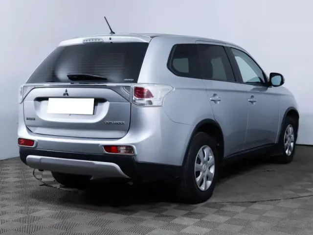 Mitsubishi Outlander, III Рестайлинг — фото 4